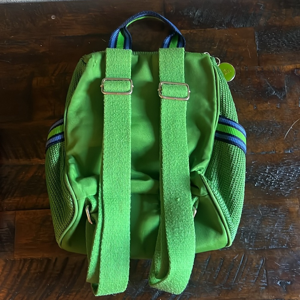 The Sak Mini Green Backpack Adjustable Straps Purse Handbag Butterfly pattern 🎒 - Picture 2 of 8